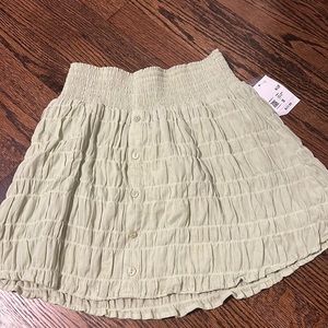 Brand new tag on skirt pistachio color
